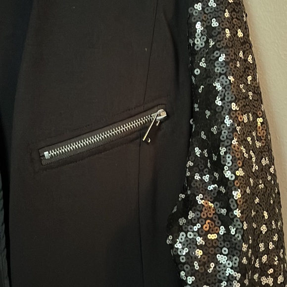 Black Sparkly Sequin Womans Blazer 😛 - Picture 4 of 7